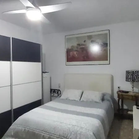 Lola.- De Matrimonio, Con Bano Privado غرناطة
